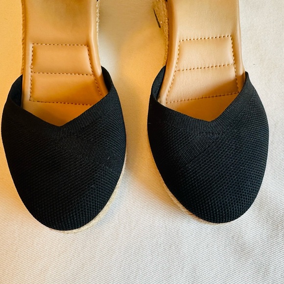 Black espadrille wedges with natural jute rope trim, cushioned soles - Picture 4 of 9